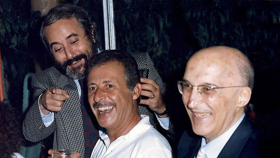 Giovanni Falcone, Paolo Borsellino e Antonino Caponnetto, il capo del pool antimafia di Palermo